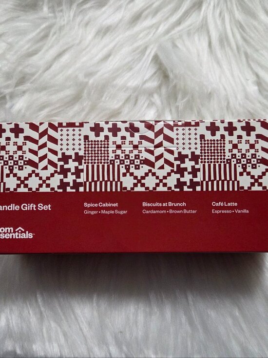 Room Essentials Glass Jar Candle Set - Picture 2 of 5